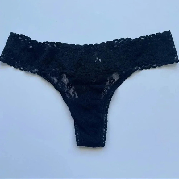 Paramour by Felina NWOT Stretchy  Lace Low Rise Thong - Picture 3 of 8